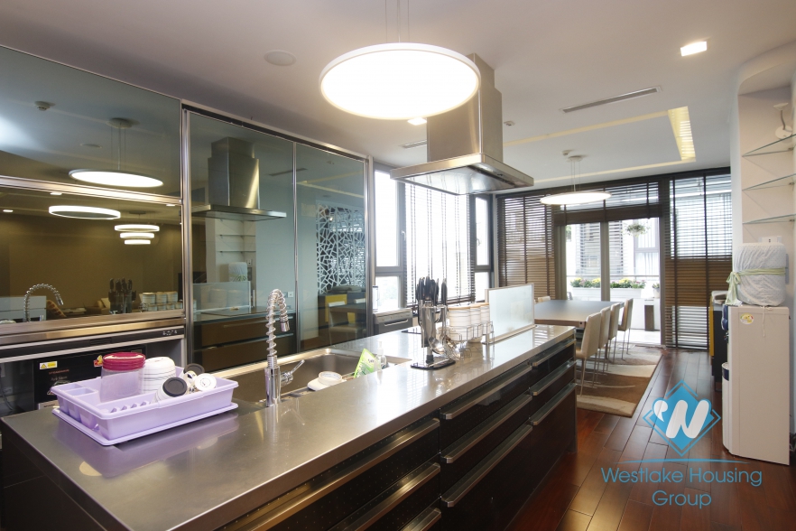 Morden 03 Bedrooms Duplex with lakeview for rent in Kim Ma Street
