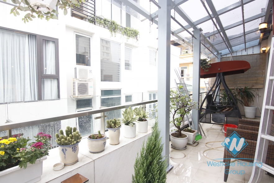 Morden 03 Bedrooms Duplex with lakeview for rent in Kim Ma Street