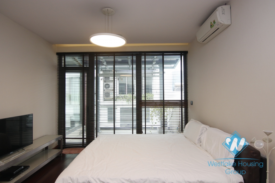 Morden 03 Bedrooms Duplex with lakeview for rent in Kim Ma Street