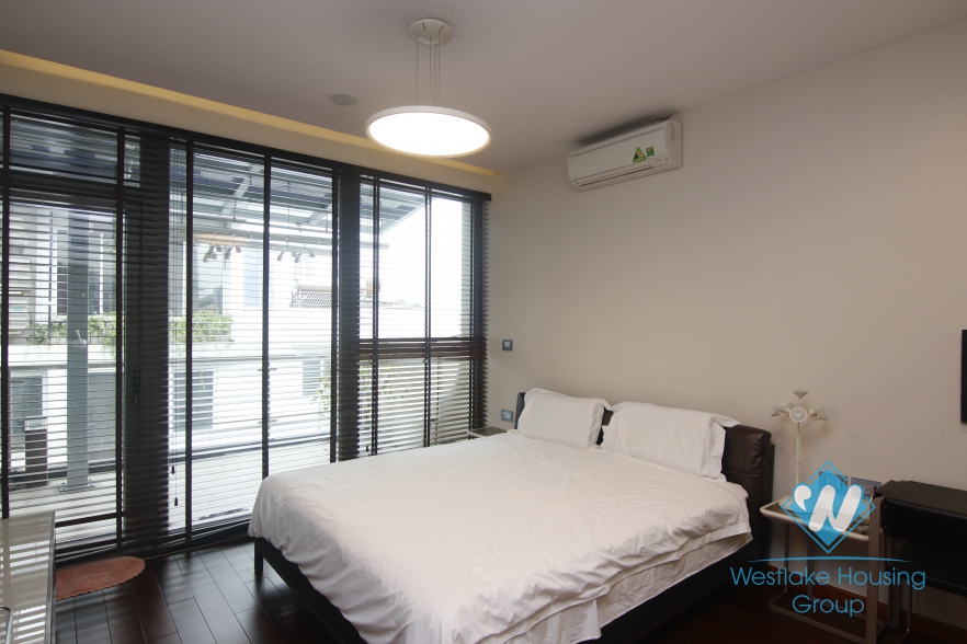 Morden 03 Bedrooms Duplex with lakeview for rent in Kim Ma Street