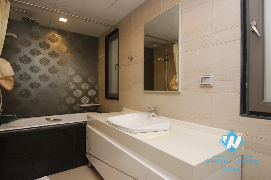Morden 03 Bedrooms Duplex with lakeview for rent in Kim Ma Street
