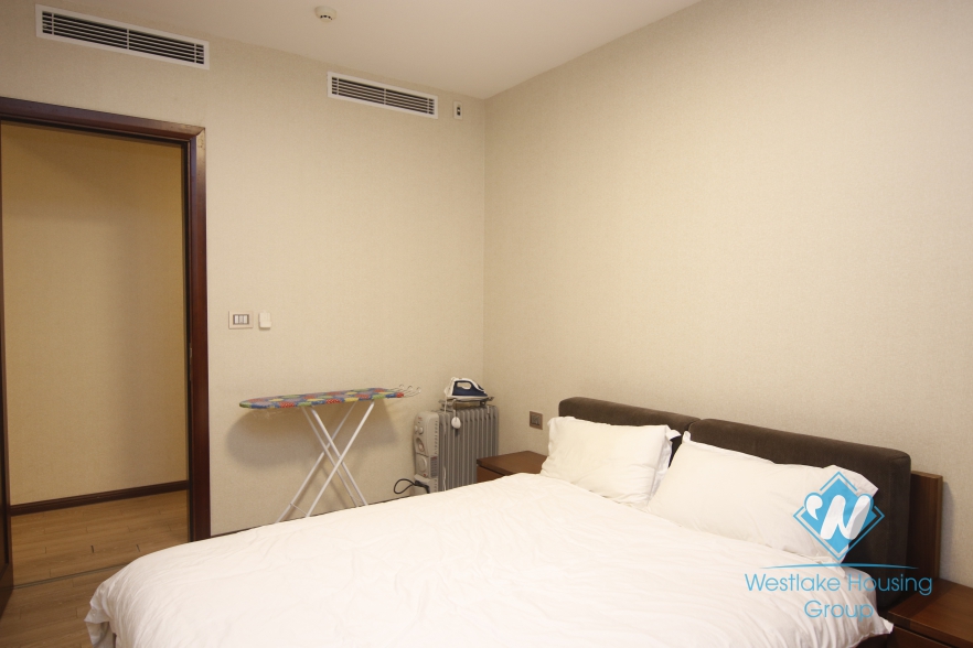 Modern 2 bedroom apartmnet for rent in Kim Ma