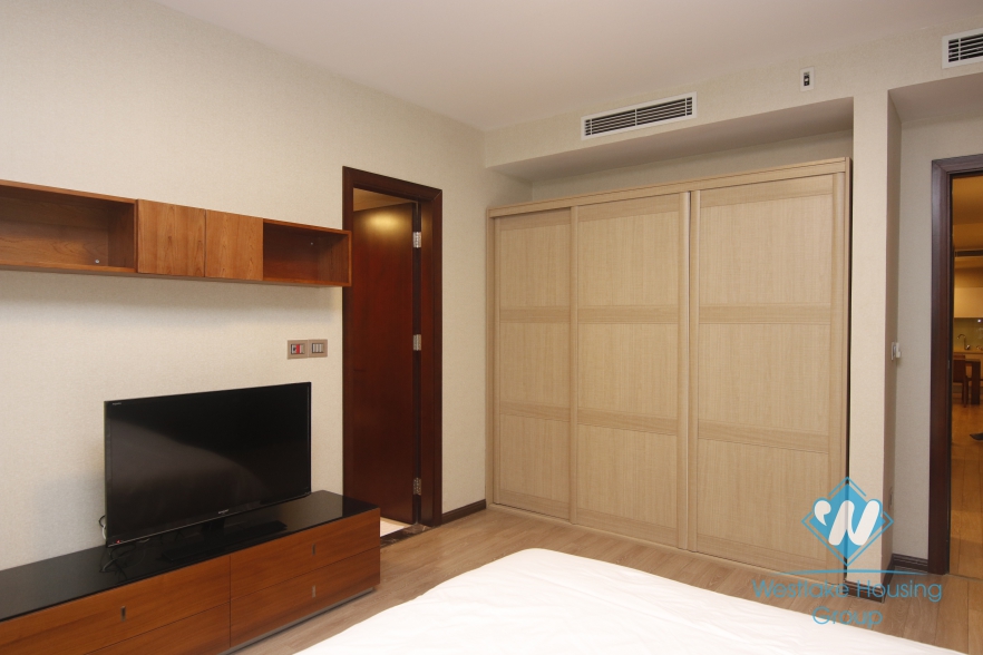 Modern 2 bedroom apartmnet for rent in Kim Ma
