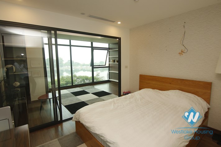 New apartment with lake view for rent in Truc Bach area
