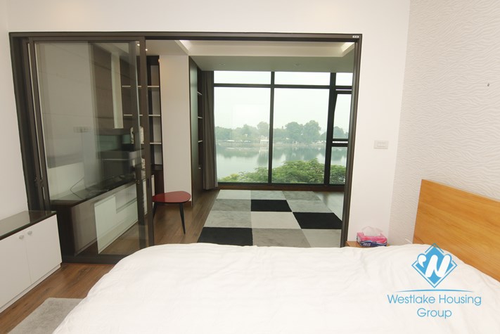 New apartment with lake view for rent in Truc Bach area