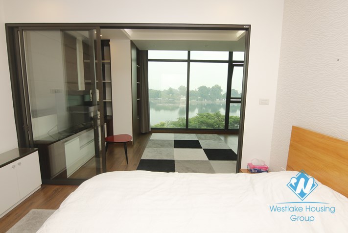 New apartment with lake view for rent in Truc Bach area