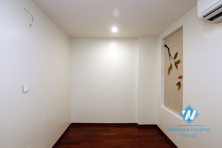 A lovely and new apartment for rent in Kim ma, Ba dinh