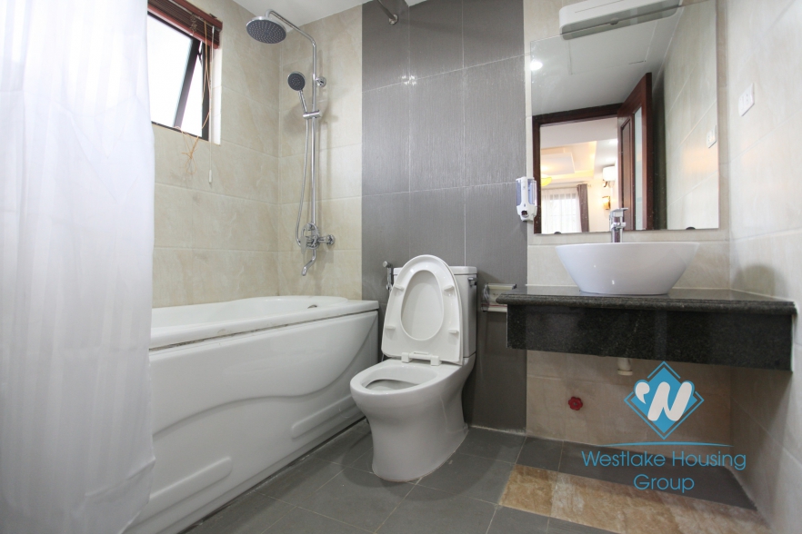 Brand-new 1 bedroom apartment in Dao Tan Ba Dinh