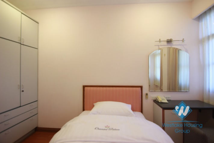 Nice services apartment with 02 bedrooms for rent in Tay Ho street