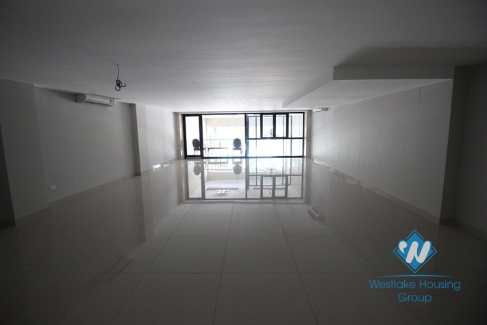 An office for rent at Xuan Dieu street, Tay Ho district, Ha Noi
