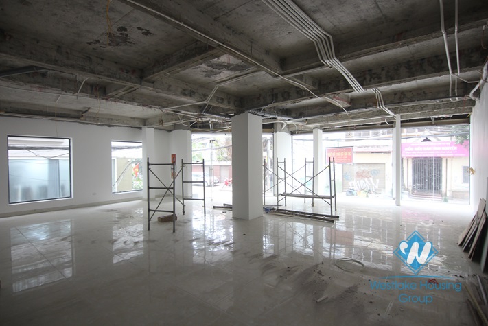 Office in main street with good location for rent in Tay Ho