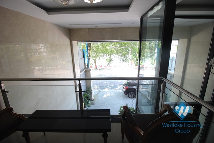 An office for rent at Xuan Dieu street, Tay Ho district, Ha Noi