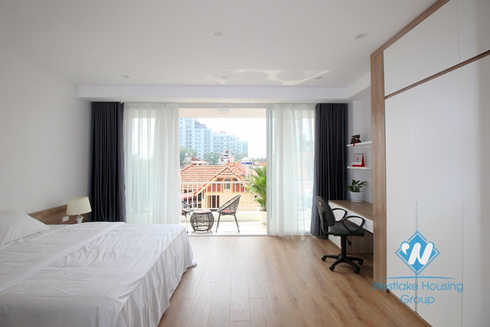 Two bedrooms apartment for rent in Dang Thai Mai st, Tay Ho district 