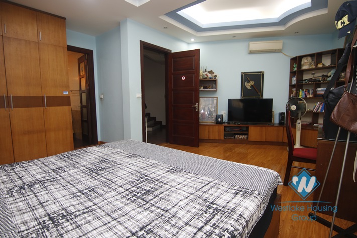 Big 05 bedrooms house with yard and nice garden for rent in Ba Dinh area.