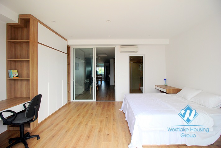 Two bedrooms apartment for rent in Dang Thai Mai st, Tay Ho district 