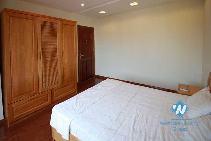 Serviced apartment for lease in Truc Bach area, Ba Dinh, Hanoi