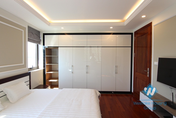 Yen Phu Village, Lake view with beautiful terrace apartment 