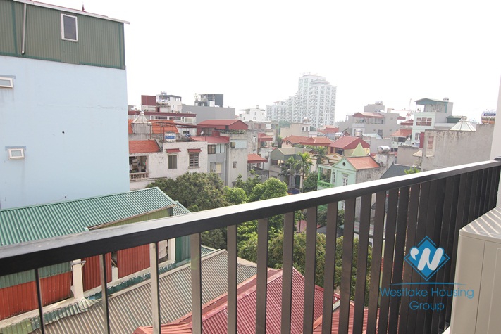 A brightly brand new and beautiful stuido for rent on Xuan Dieu, Tay Ho