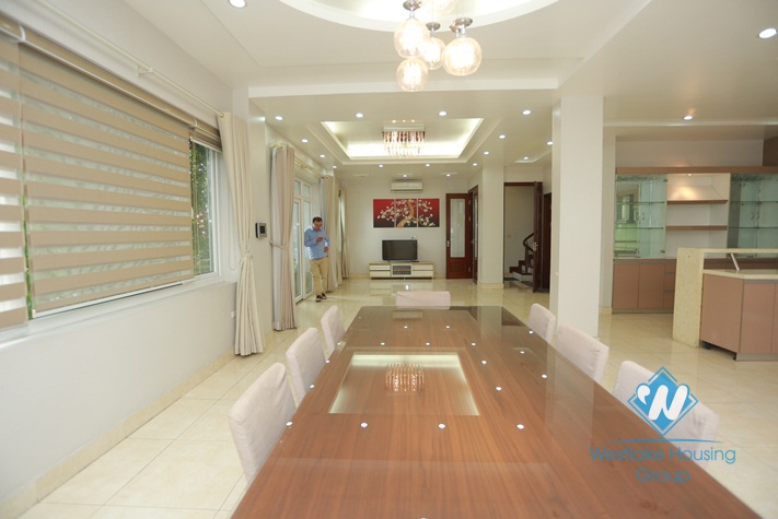 An amazingly beautiful house for rent in Tay Ho, near Water Park
