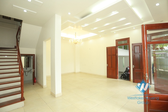 An amazingly beautiful house for rent in Tay Ho, near Water Park