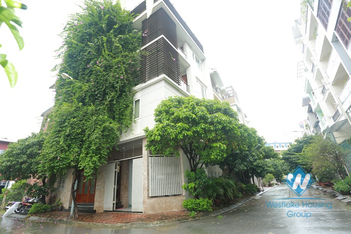 An amazingly beautiful house for rent in Tay Ho, near Water Park