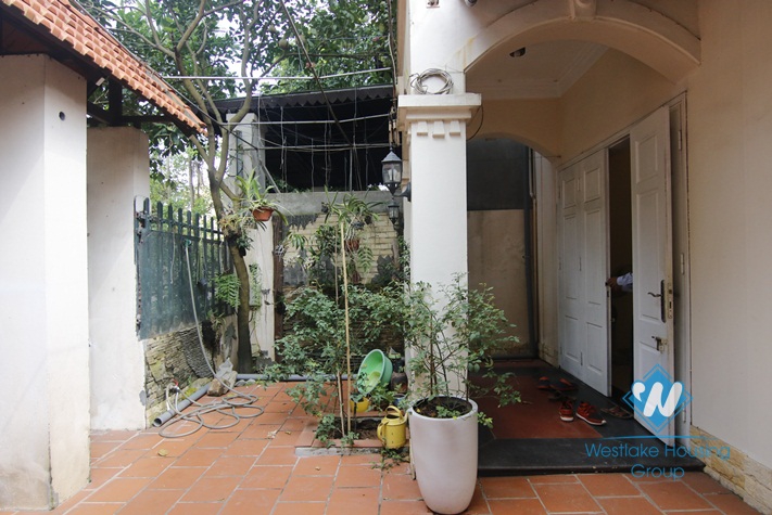 A nice afforable house for rent in Long Bien for rent