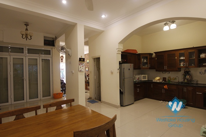 A nice afforable house for rent in Long Bien for rent