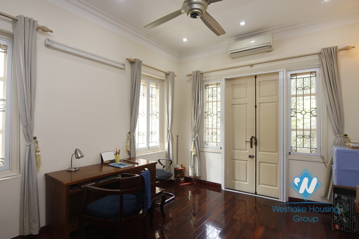 A nice afforable house for rent in Long Bien for rent