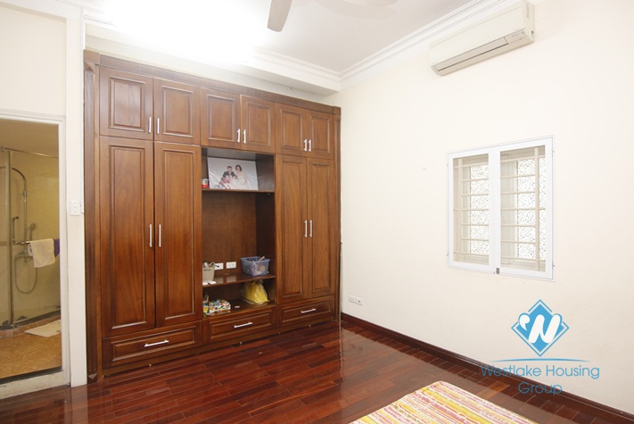 A nice afforable house for rent in Long Bien for rent