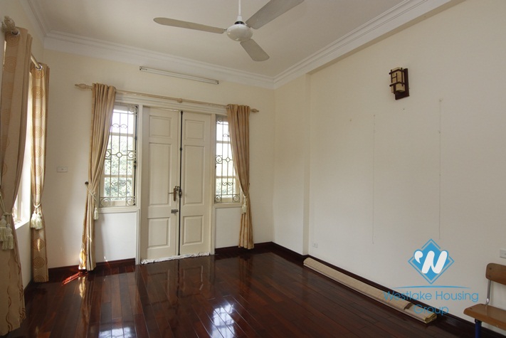 A nice afforable house for rent in Long Bien for rent