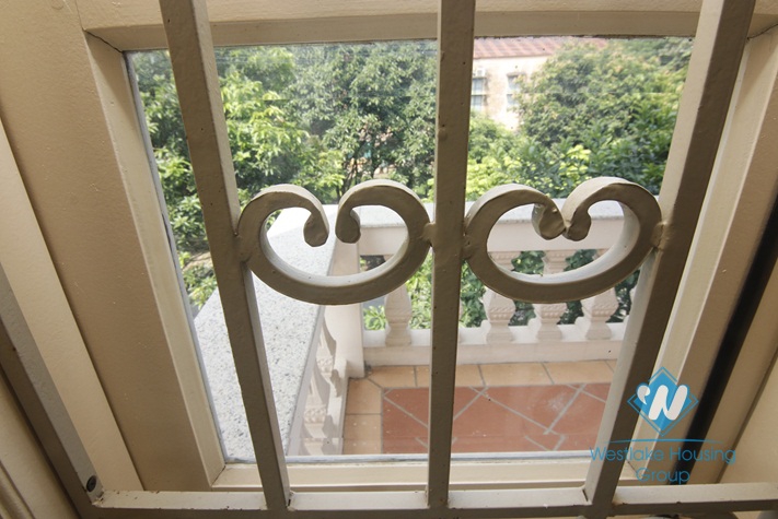 A nice afforable house for rent in Long Bien for rent