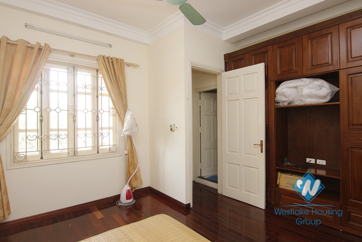 A nice afforable house for rent in Long Bien for rent