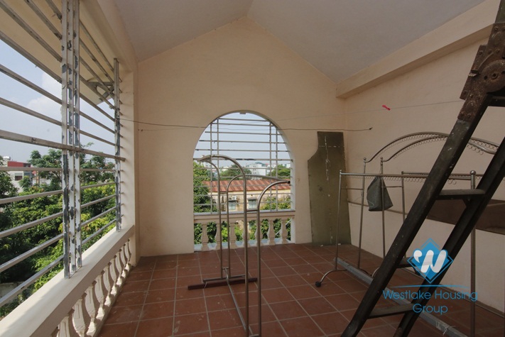 A nice afforable house for rent in Long Bien for rent