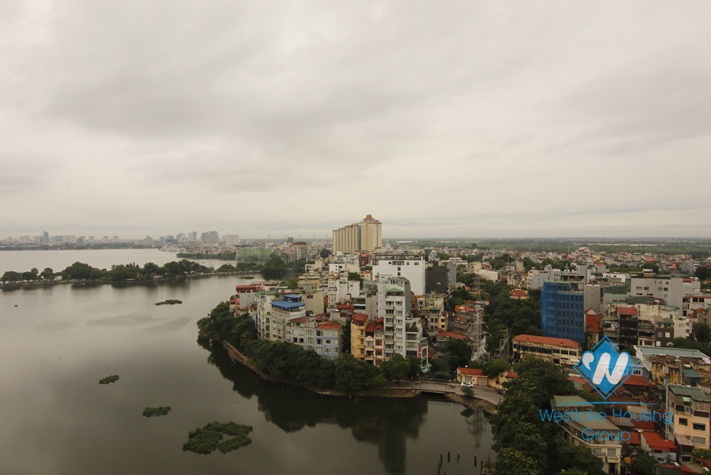 A superb and luxury 2 bedroom apartment with lake view for rent in Ba Dinh