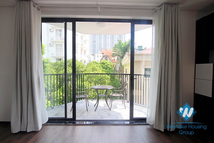 Brand new apartment for rent in Tay Ho street, Quang an ward, Tay Ho district 