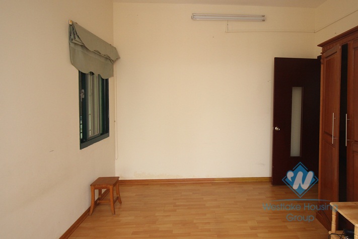 Apartment have 03 bedrooms with view to Lottle Tower for rent.