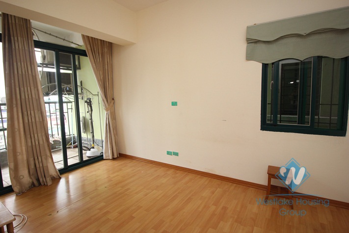 Apartment have 03 bedrooms with view to Lottle Tower for rent.
