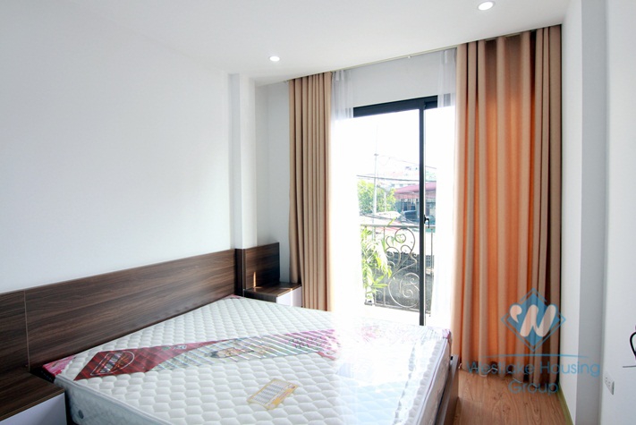 Good price, 2 bedrooms apartment for rent in Au Co street, Hanoi.