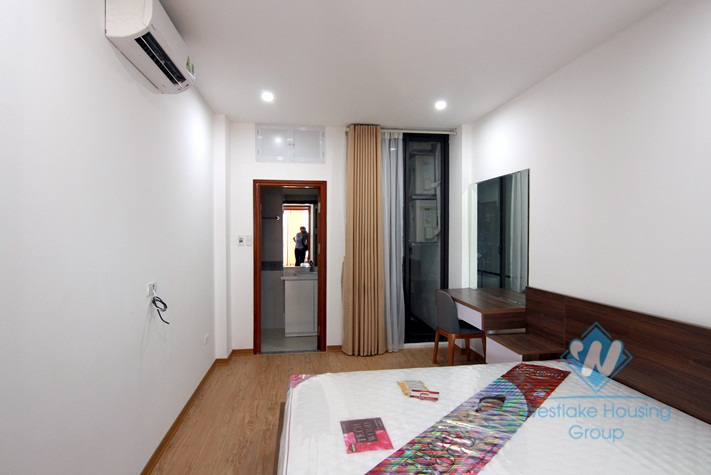 Good price, 2 bedrooms apartment for rent in Au Co street, Hanoi.
