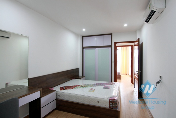Good price, 2 bedrooms apartment for rent in Au Co street, Hanoi.