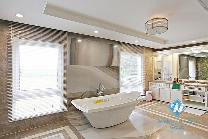 A beautiful with modern design for rent in Ciputra, Tay ho, Ha noi