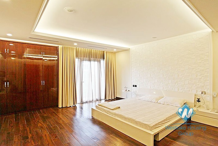 A beautiful with modern design for rent in Ciputra, Tay ho, Ha noi