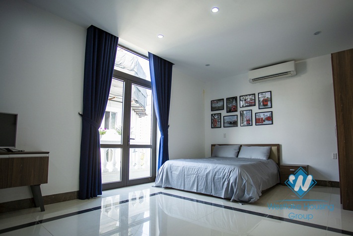 A big studio for rent in Dich vong hau, Cau giay