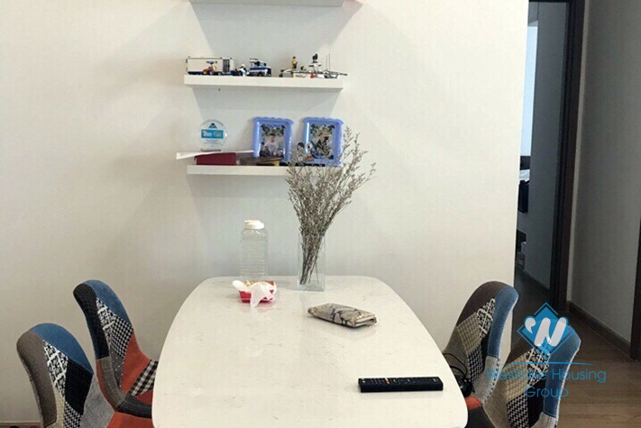 A nice 2 bedroom apartment for rent in Vinhome Gardenia