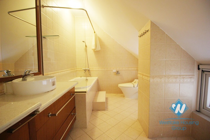 A spacious and elegant 4 bedroom apartment for rent in Ciputra