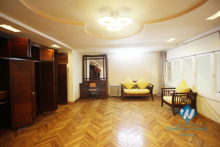 A spacious and elegant 4 bedroom apartment for rent in Ciputra