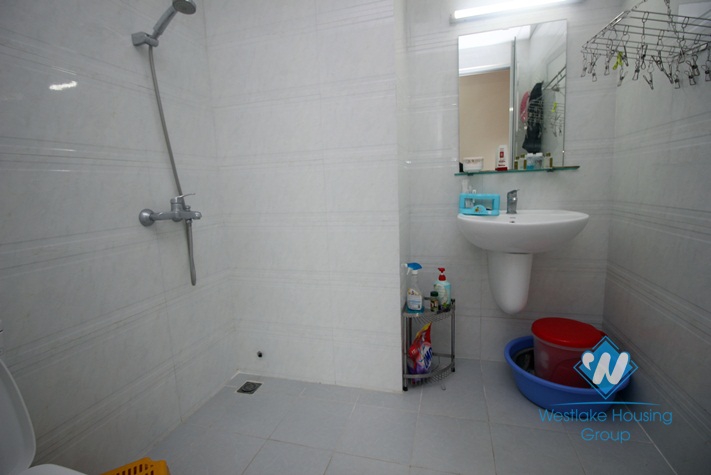 A 3 bedroom apartment for rent near Cau giay park, Ha noi