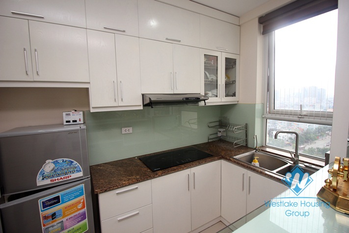 A 3 bedroom apartment for rent near Cau giay park, Ha noi