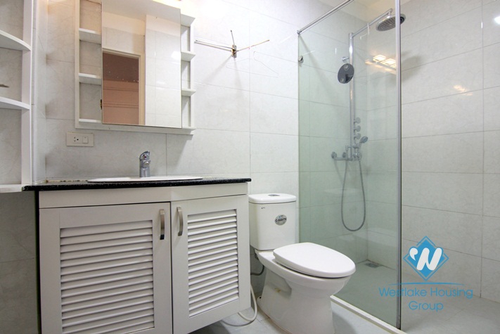 A 2 bedroom apartment with lakeview for rent in Tay ho, Ha noi
