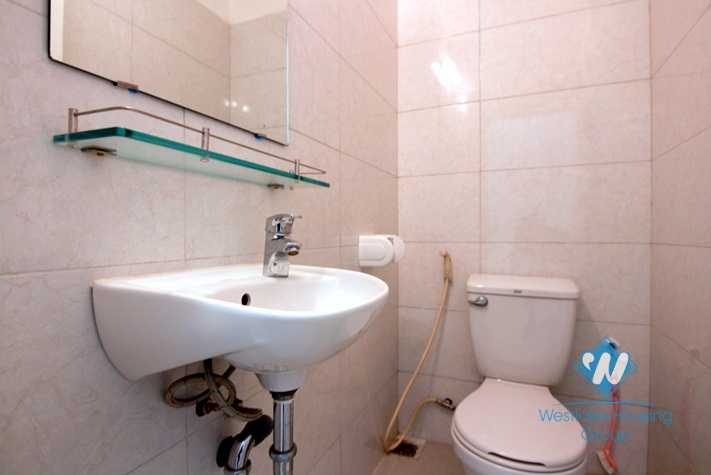 A 2 bedroom apartment with lakeview for rent in Tay ho, Ha noi